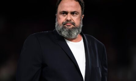 evangelos marinakis en pourparlers pour acheter un nouveau club avec.jpg