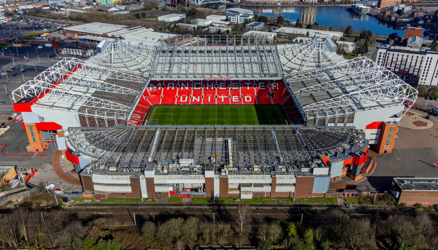 les detenteurs dabonnements a man utd veulent quold trafford.jpg