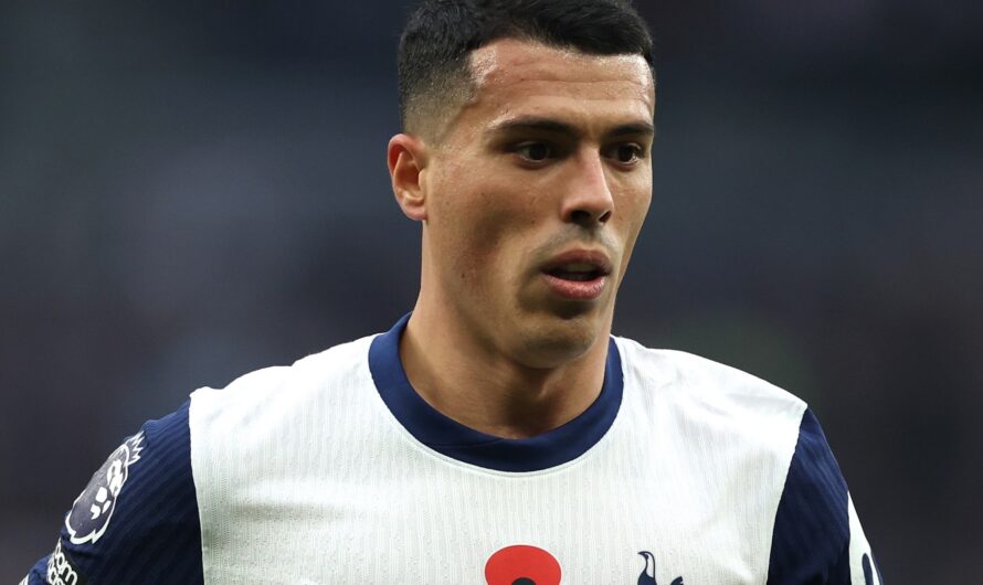 Pedro Porro, star de Tottenham, fera don d’une partie de son salaire pour aider à nettoyer la ville de Valence touchée par les inondations.