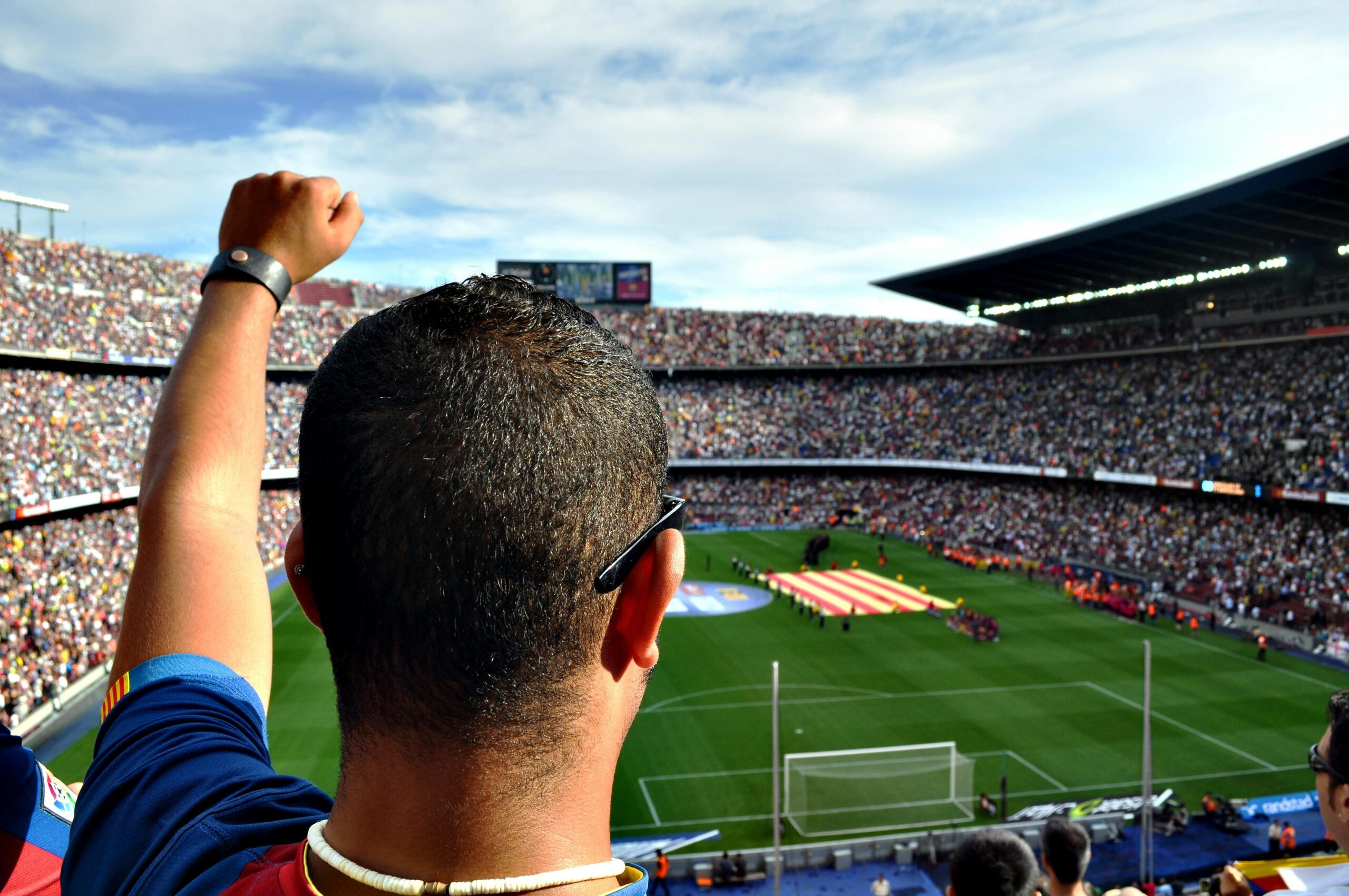 Le guide ultime pour créer une oriflamme personnalisée pour vos supporters