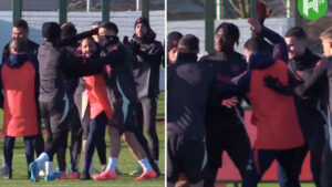 ruben amorim bizarrement slaps man utd joue a lentrainement alors.jpg