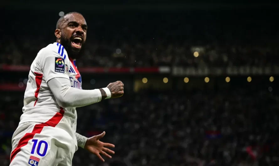 « J’ai hâte » – Alexandre Lacazette ravi d’être capitaine de Lyon dans le Derby Rhône-Alpes