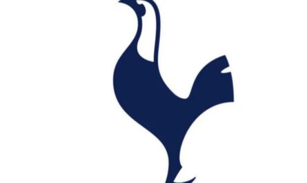 tottenham publie un nouveau badge avec un changement majeur mais.jpg