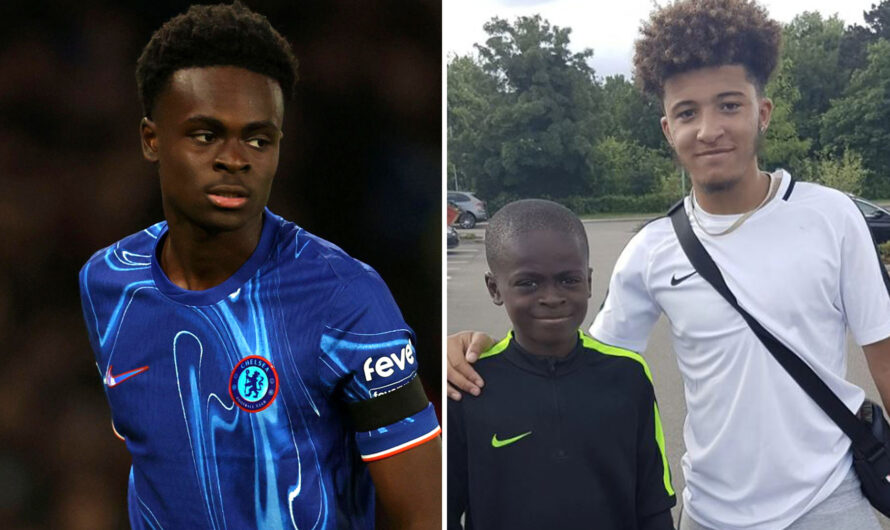 Une incroyable photo de retour montre la star de Chelsea posant pour une photo avec son désormais coéquipier Jadon Sancho alors qu’il n’avait que 11 ans