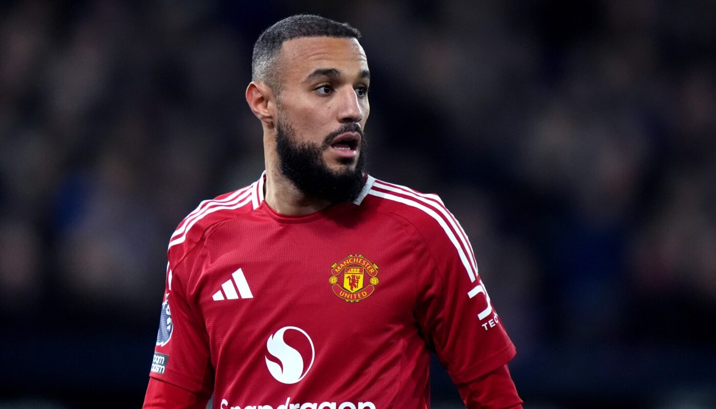 la star de man utd mazraoui a refuse de porter.jpg