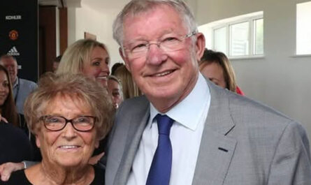 le chauffeur de sir alex ferguson adopte le chien de.jpg