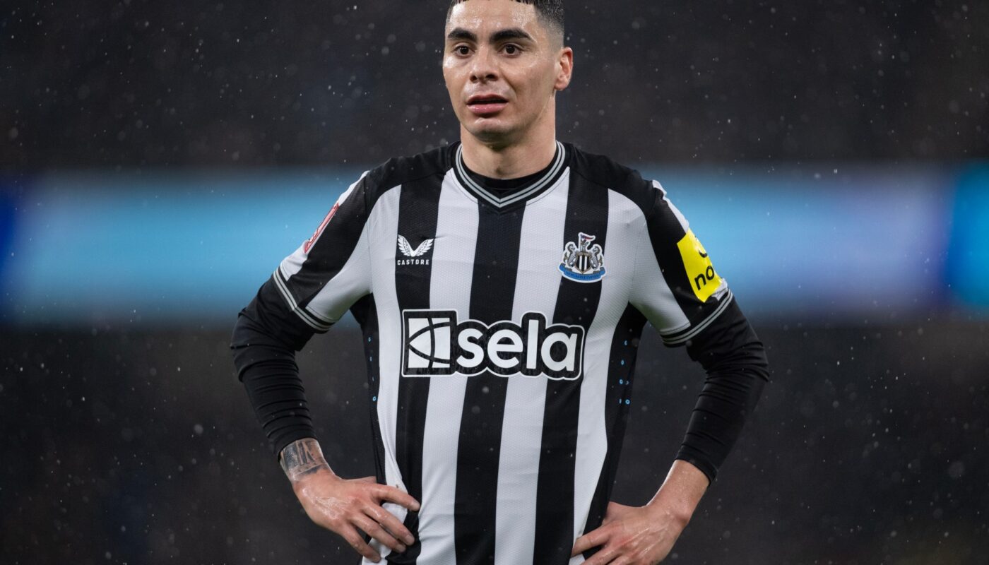 le paria de newcastle miguel almiron a offert une bouee.jpg