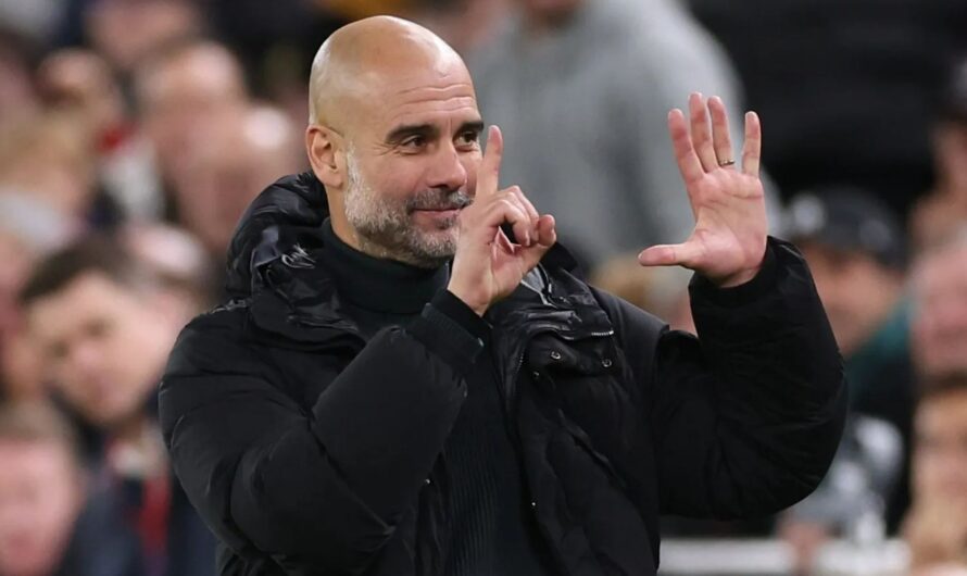 Pep Guardiola fait un José Mourinho avec un geste envers le public de Liverpool alors que les fans sont convaincus que le patron de Man City a « perdu la tête »