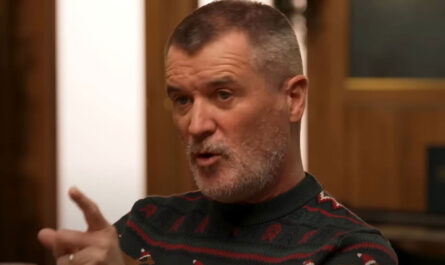 roy keane souvre sur un combat avec son coequipier de.jpg