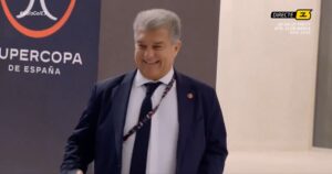 laporta smile.jpg