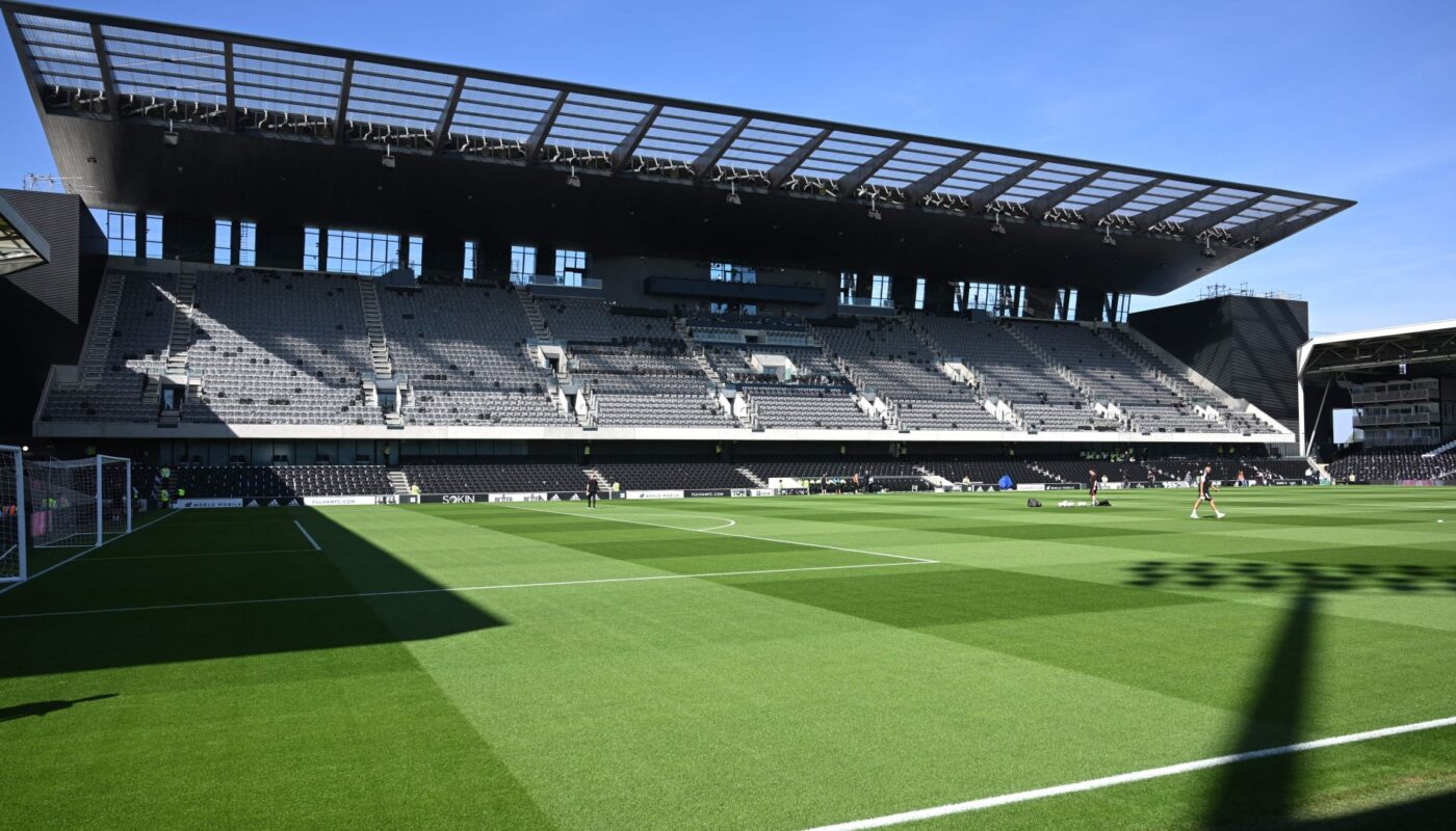 les fans de fulham qualifient leur propre club de sans.jpg