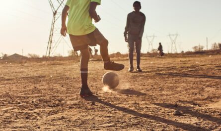 monde malade du trafic de football ou des.jpg