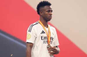 vinicius 3.jpg